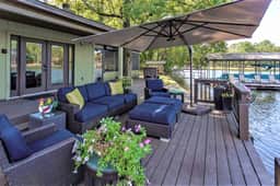 The Lakeside Cottage - Image 3